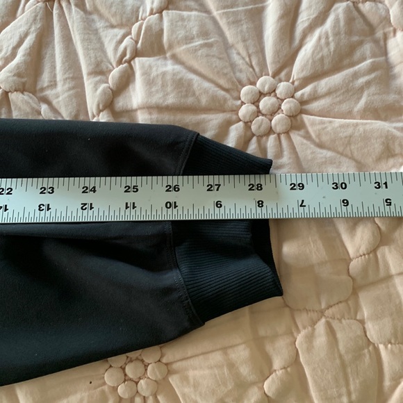 Lululemon On the Fly Jogger * Velvet Trim Sz:8 - Picture 15 of 16